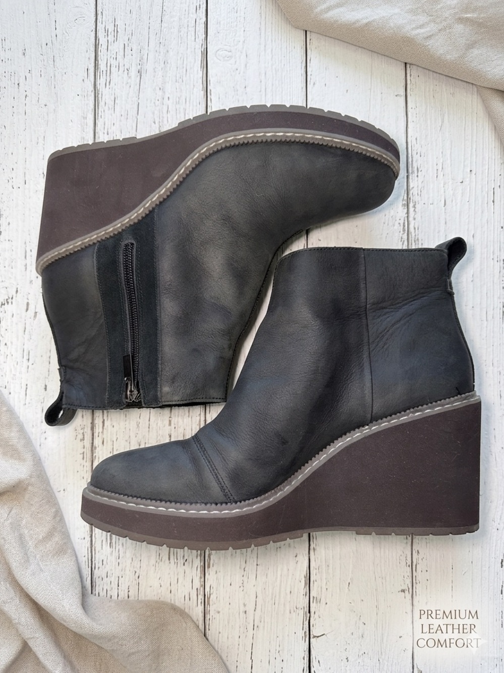 TOMS Raven Water Resistant Black Nubuck Wedge Ankle Boots Women's Size 8.5